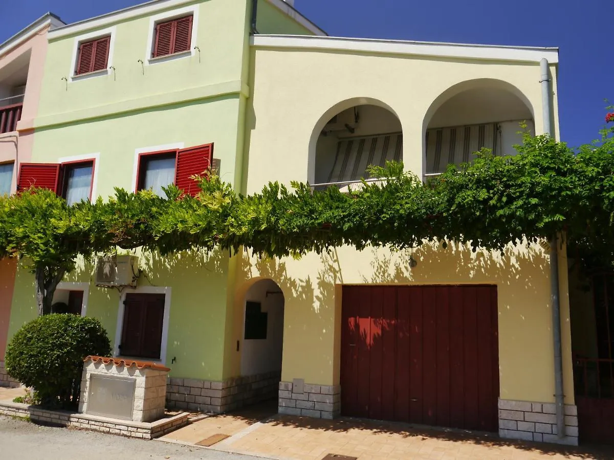 Apartments Judit Tar-Vabriga Croazia
